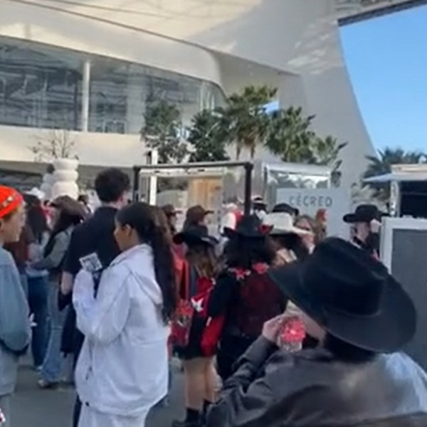 TikTok Thumb